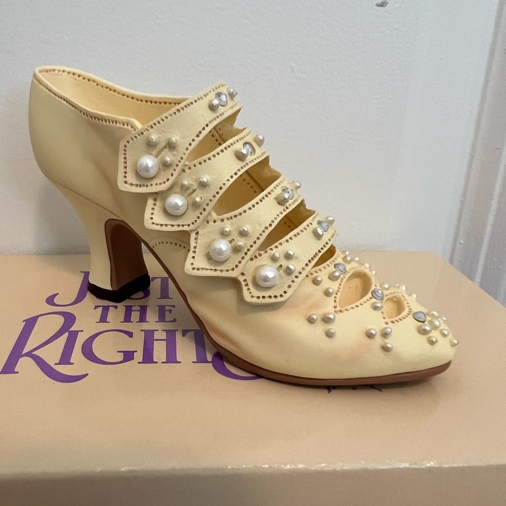 Just the Right shoe. Edwardian Grace